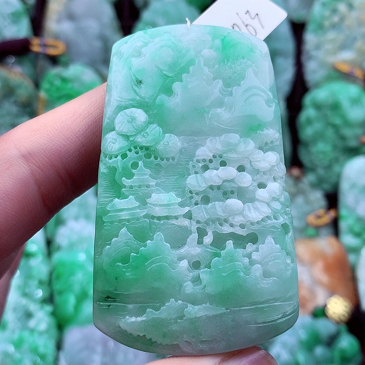 翡翠吊坠(不含链)未镶嵌