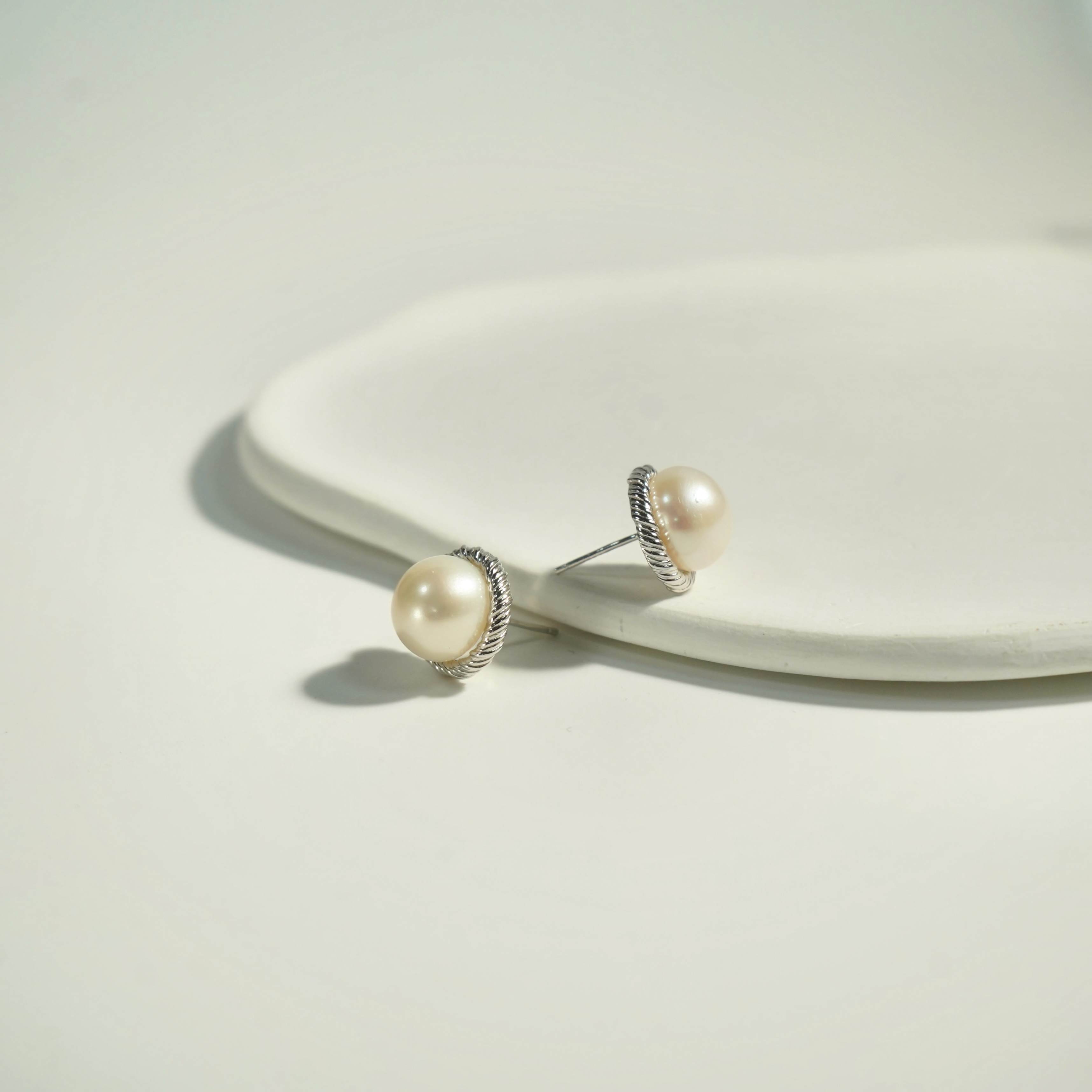 Gloire/古名【乐乐】S925银设计款天然珍珠耳钉12-13mm Z1604