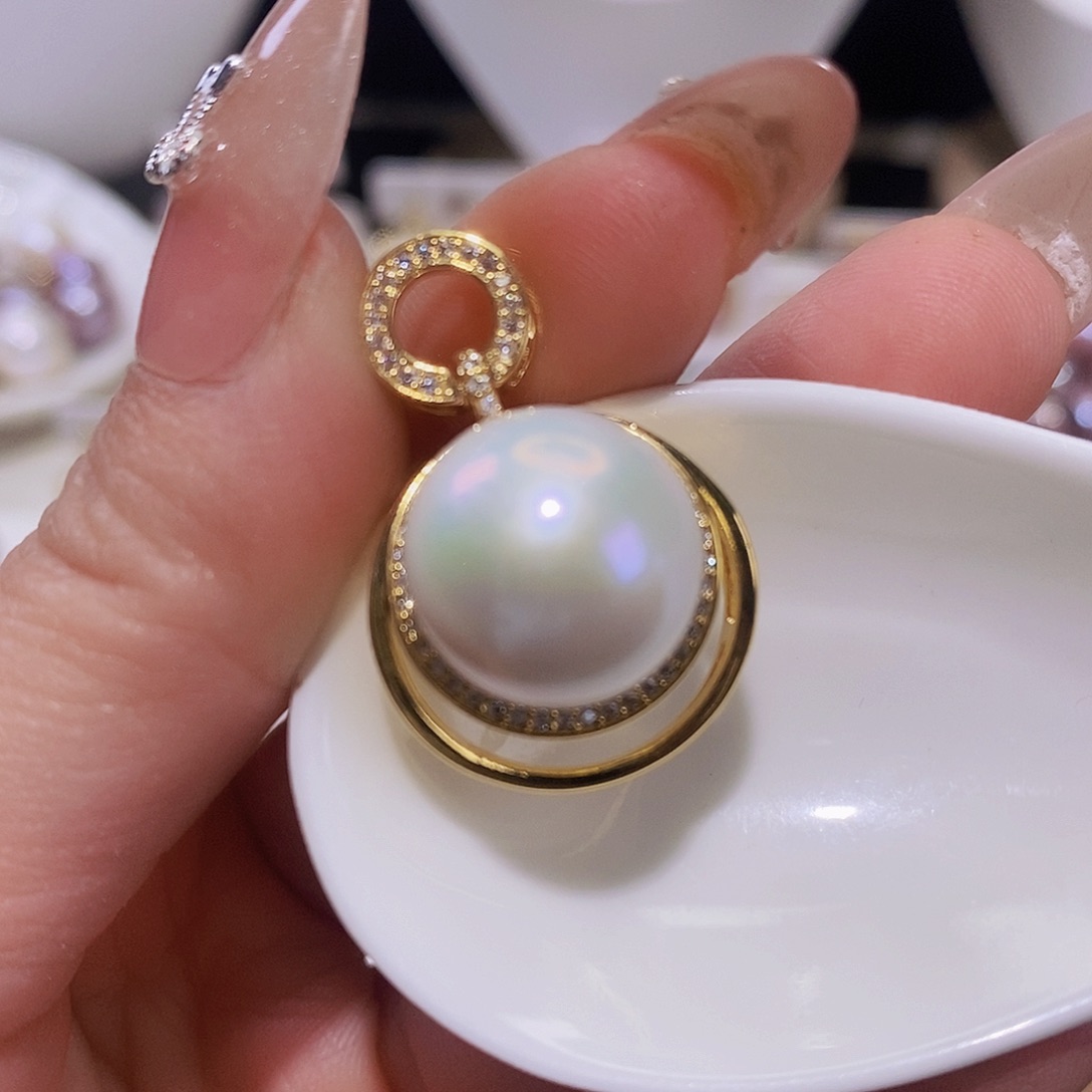 淡水珍珠颈饰合金