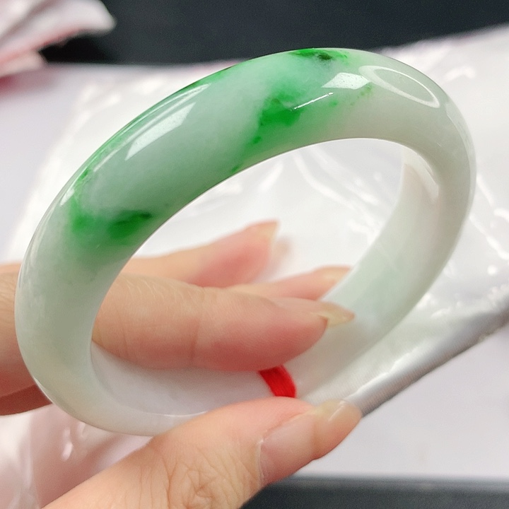 未镶嵌手镯翡翠，071
