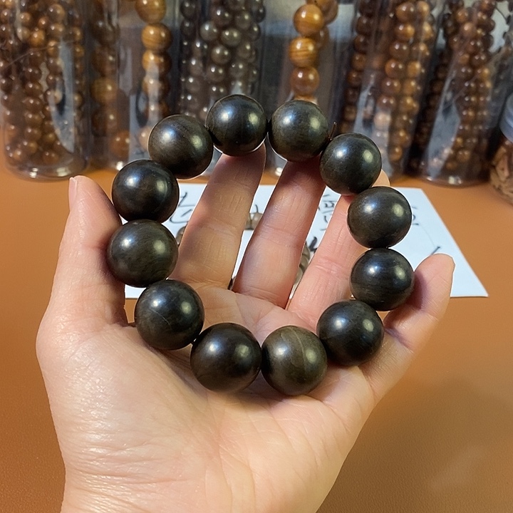 檀香木老山檀香2.0微瑕阴沉