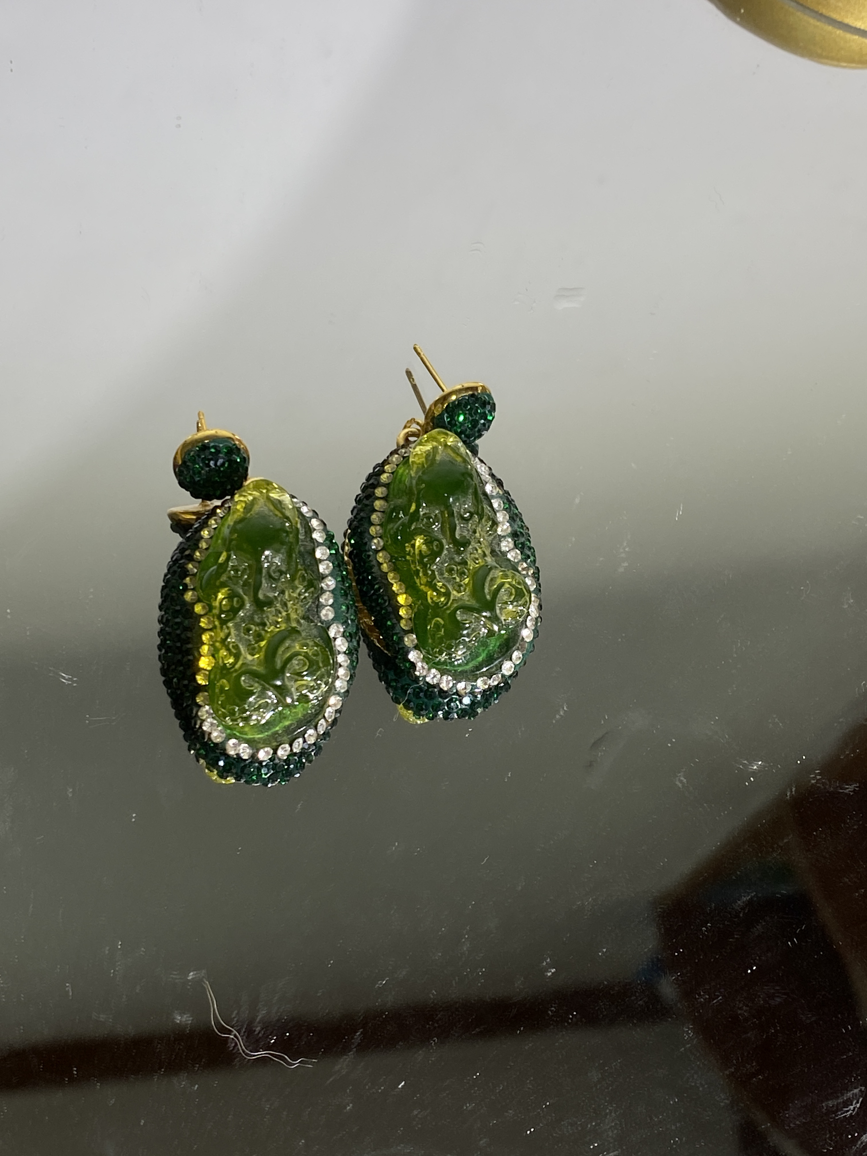 铜合金合成锆石耳饰 时尚轻奢绿色精雕貔貅耳饰1111d