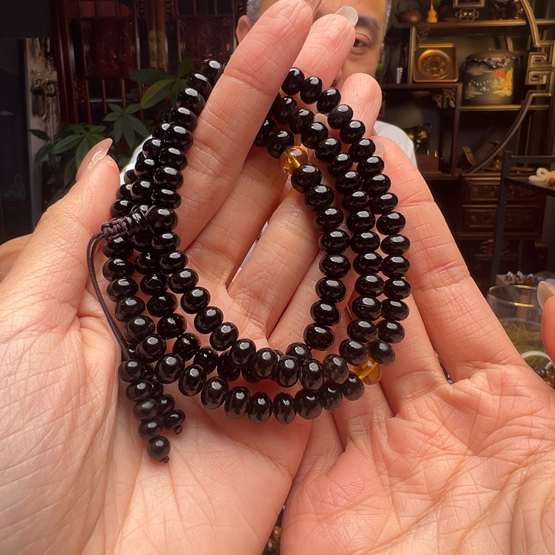 Z***e琥珀未镶嵌裸石抚顺琥珀20709七