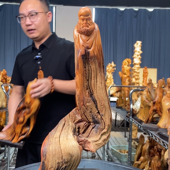 柏木（崖柏）随型摆件