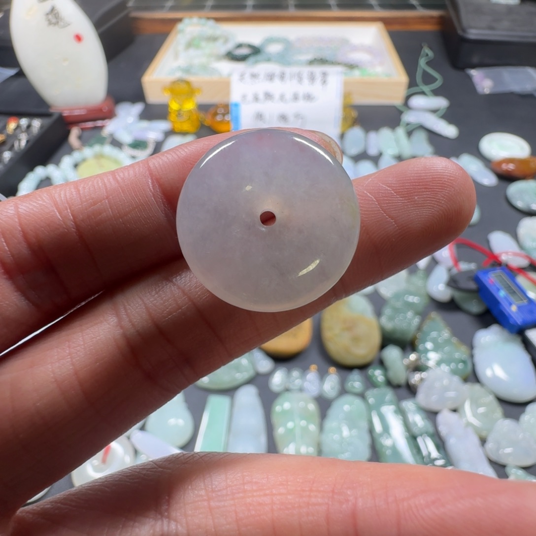 我***圆翡翠未镶嵌吊坠(赠链)天然缅甸A货翡翠平安扣吊坠