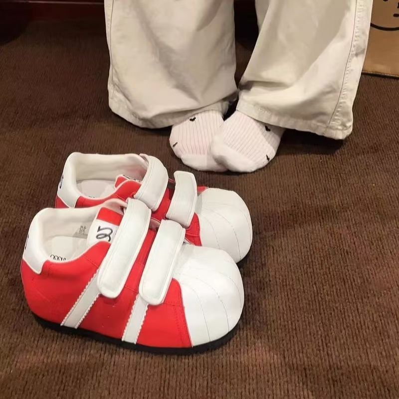 魔术贴丑萌贝壳头德训面包鞋女2025新款百搭内增高休闲运动小板鞋