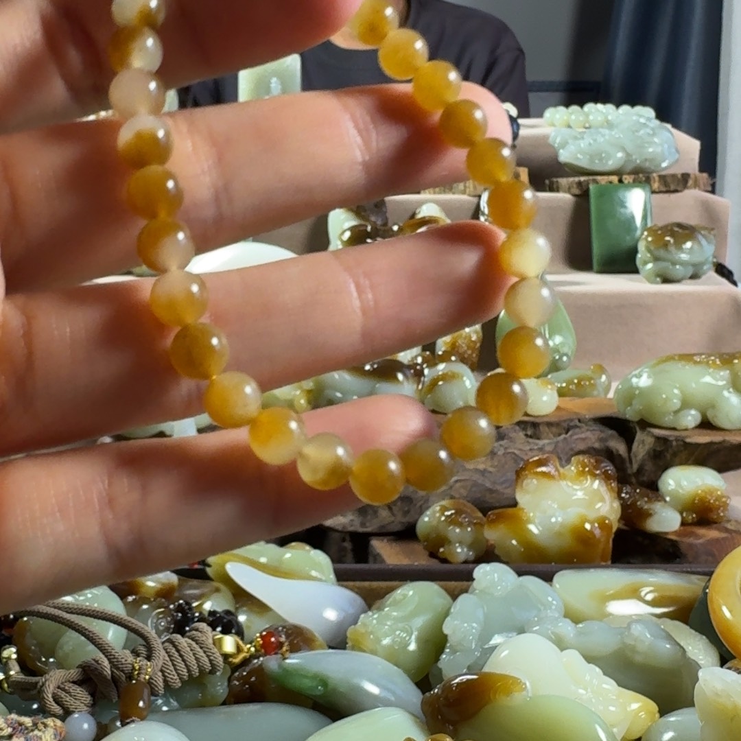 和田玉（糖玉）未镶嵌挂件