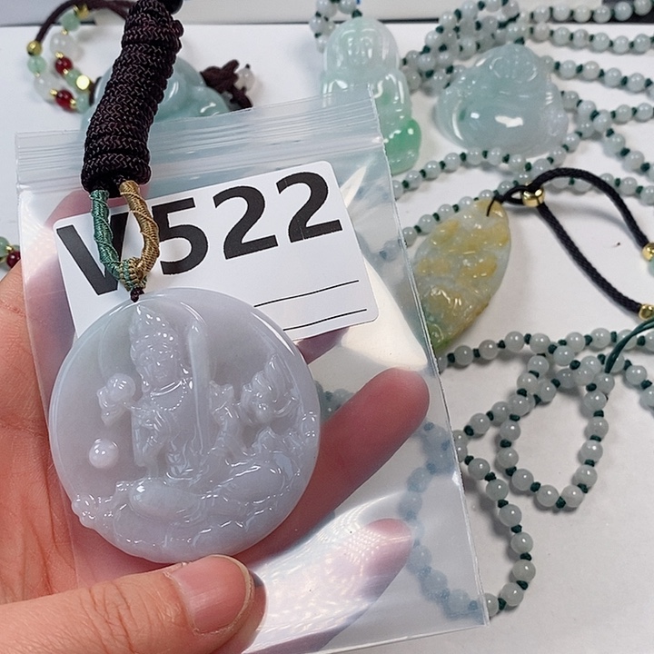 翡翠颈饰未镶嵌天然