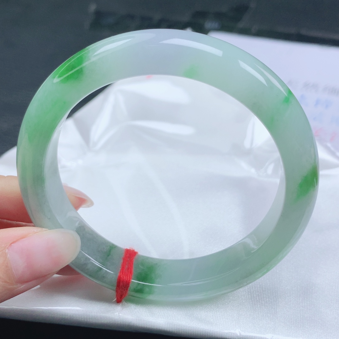翡翠未镶嵌手镯翡翠61.1阳春白雪飘阳绿正圈
