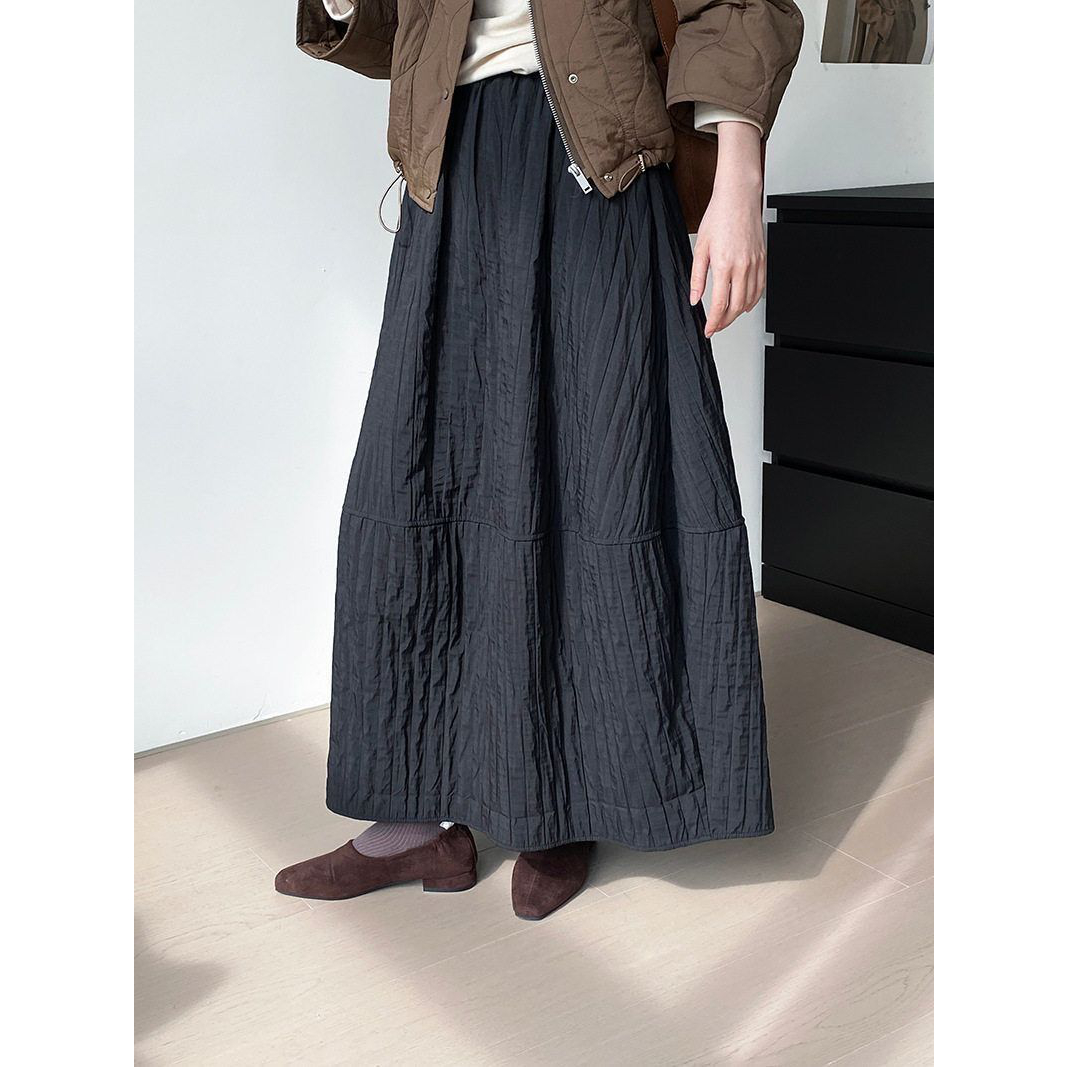 2025褶皱肌理感立体花苞裙氛围显瘦高腰百搭绗线中长半身裙秋冬