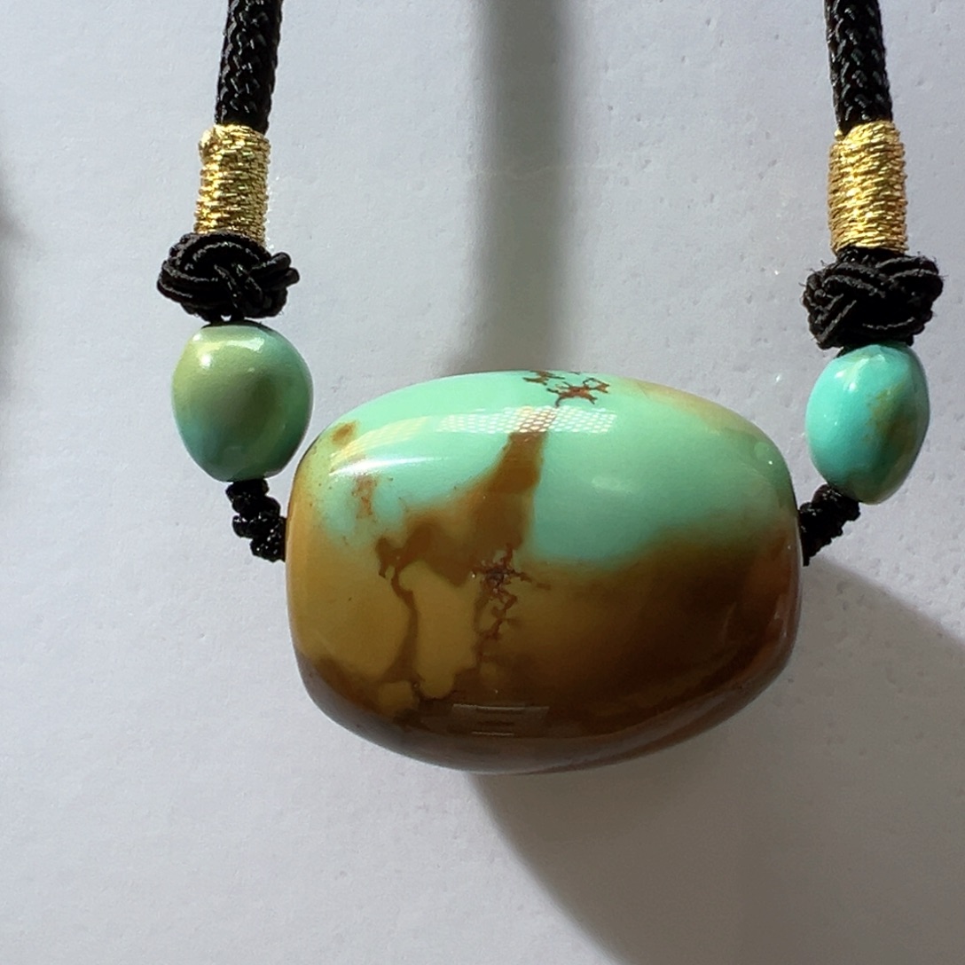 绿松石未镶嵌挂件