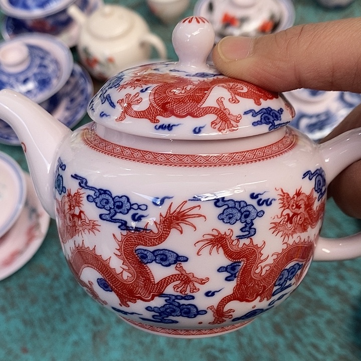 摆件陶红稀土龙纹祥云壶