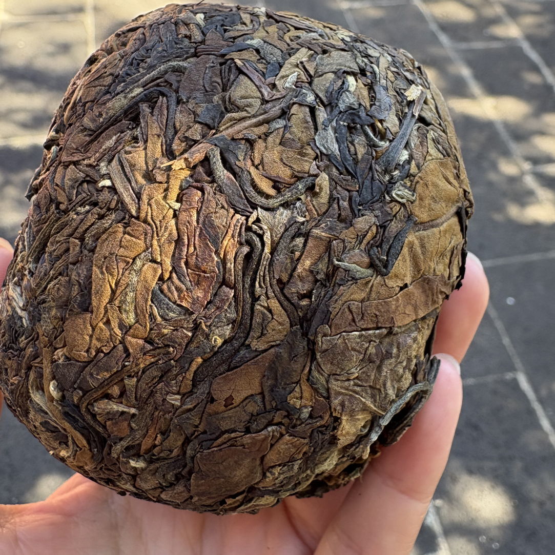 2017年，（带螃蟹脚的白茶沱200克）到手5沱汤香水柔