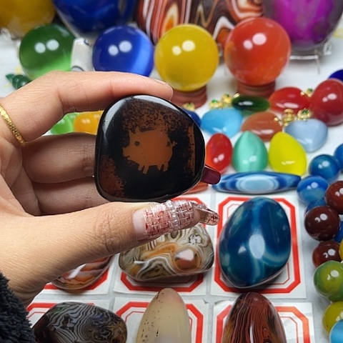玛瑙/玉髓耳钉未镶嵌