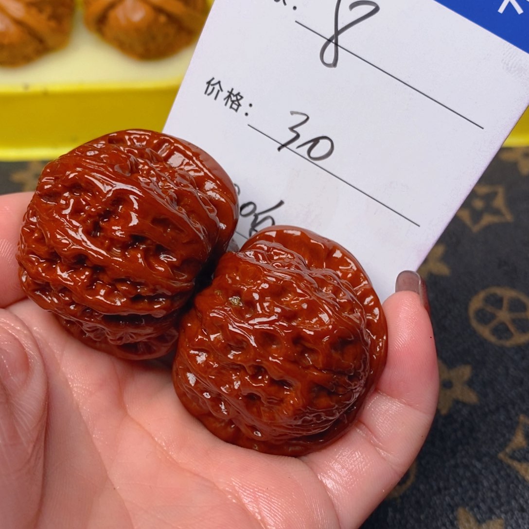 把件文玩核桃白狮