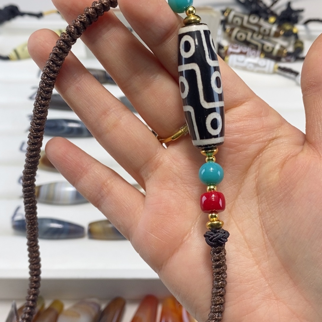 搭***人玛瑙/玉髓合金颈饰