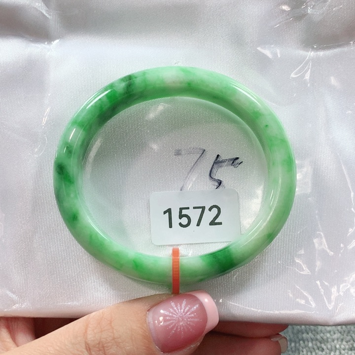 翡翠手镯未镶嵌天然翡翠手镯5203