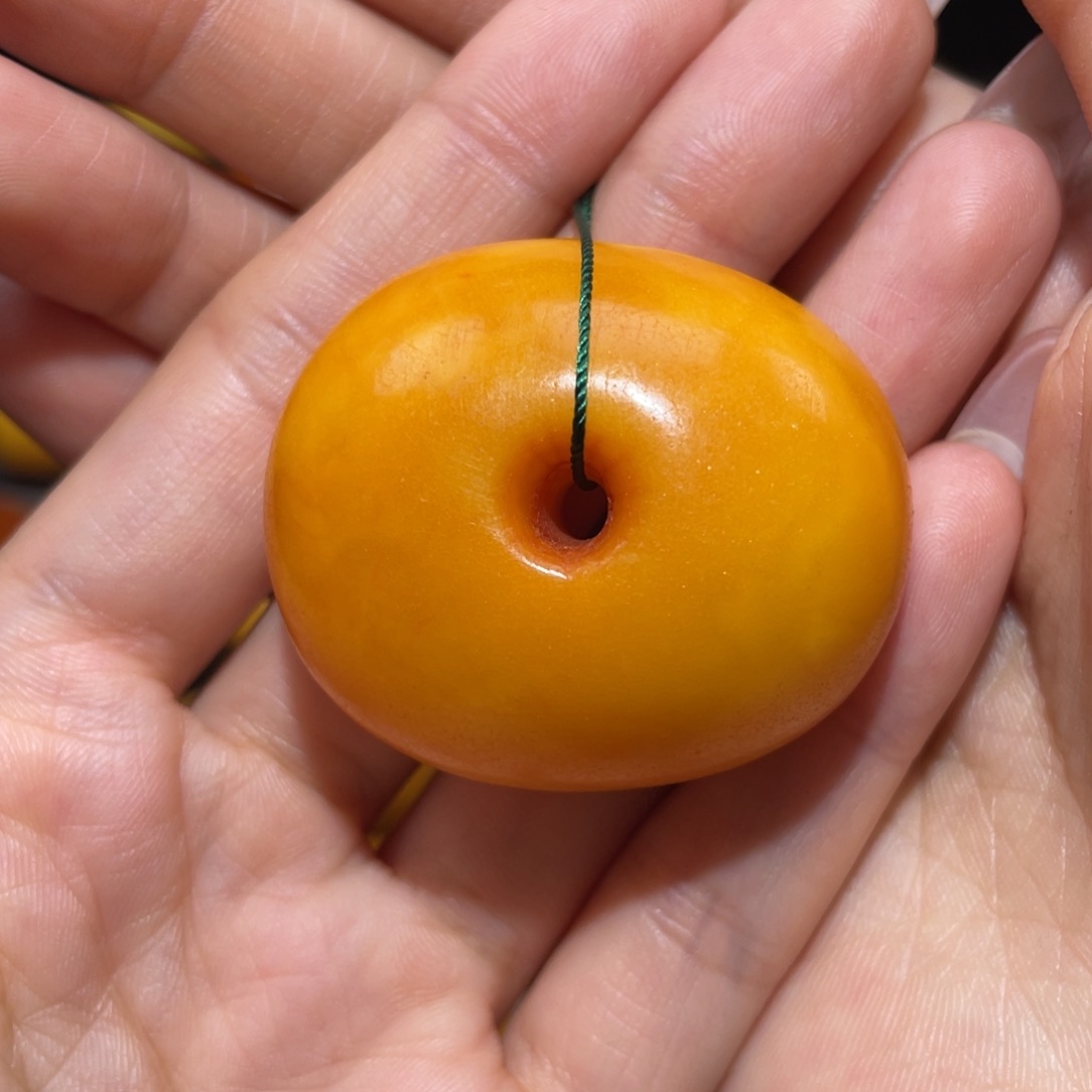 【闪购商品】琥珀裸石未镶嵌扣子