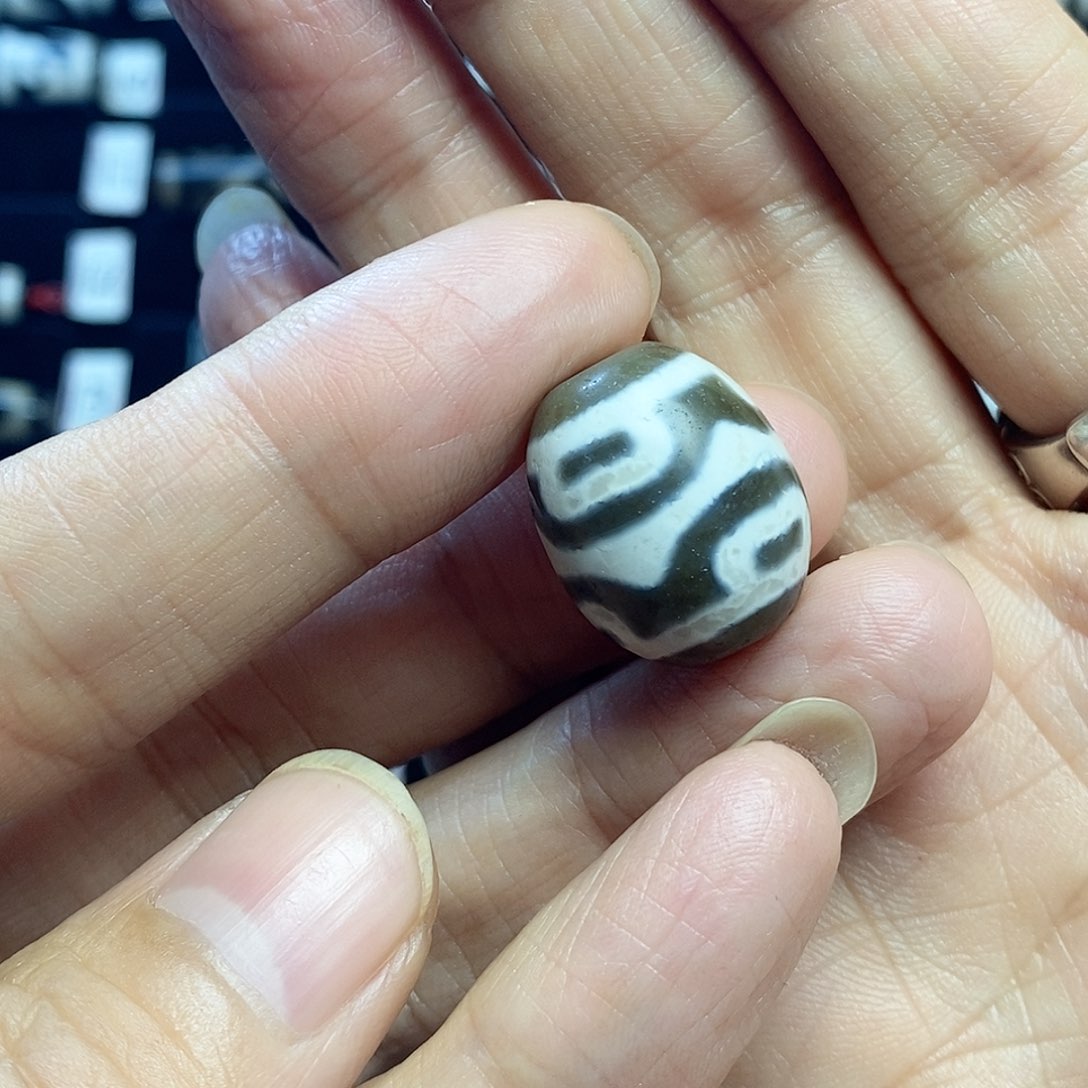 玛瑙/玉髓颈饰未镶嵌發*