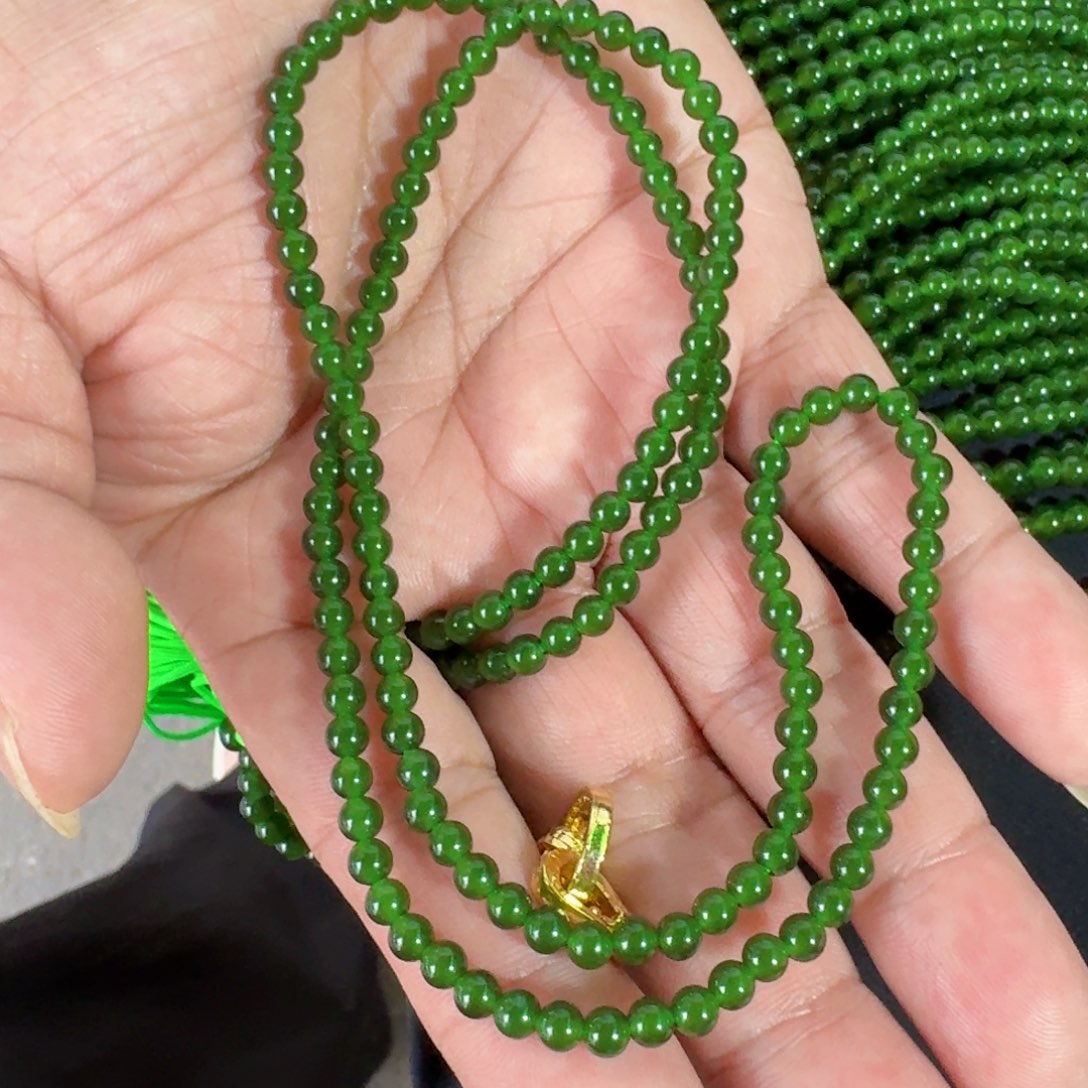 和田玉未镶嵌颈饰多样性发货 拍一发一卡4左右