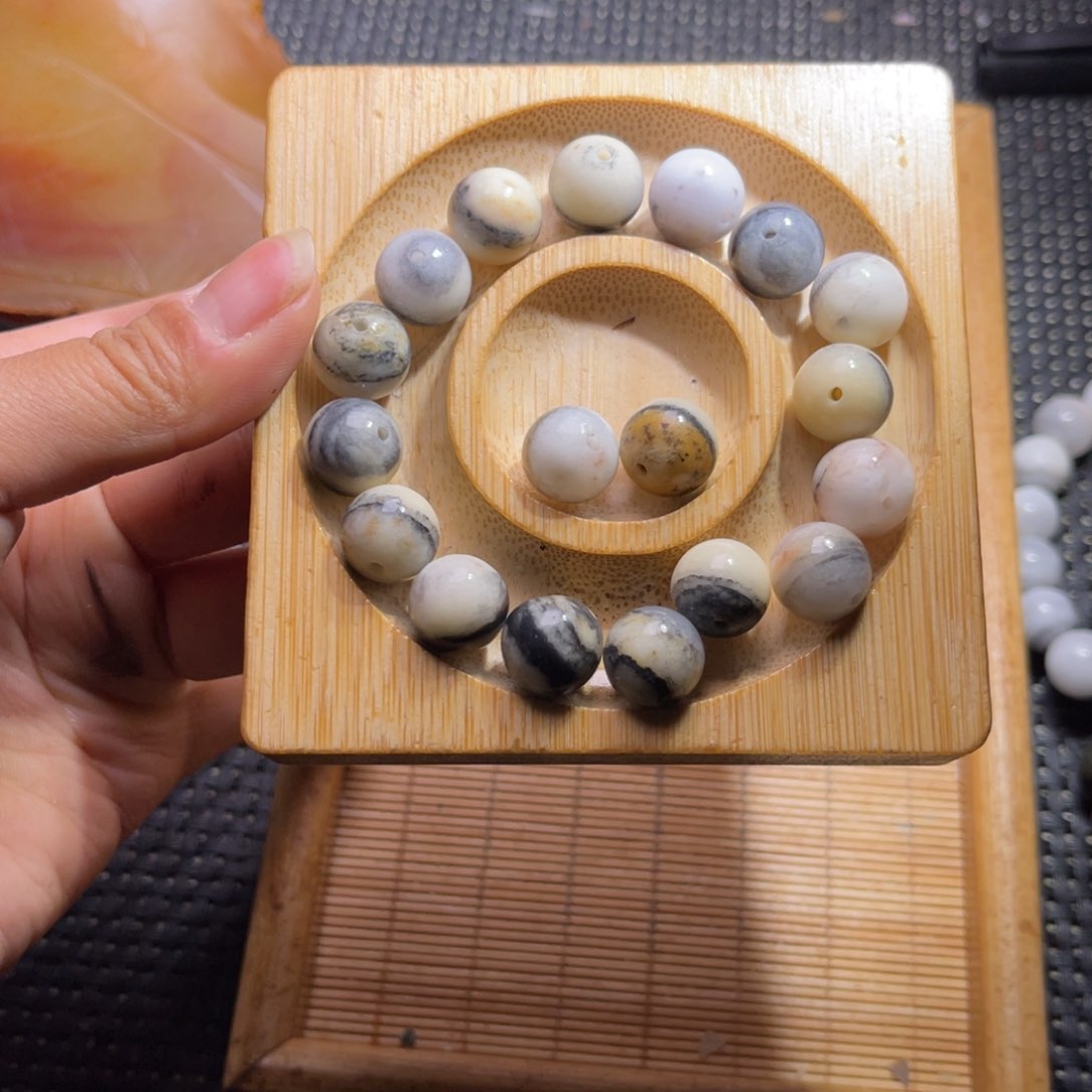 未镶嵌和田玉车挂