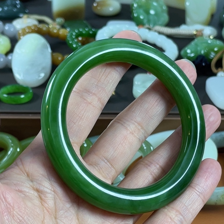 和田玉（碧玉）手镯未镶嵌