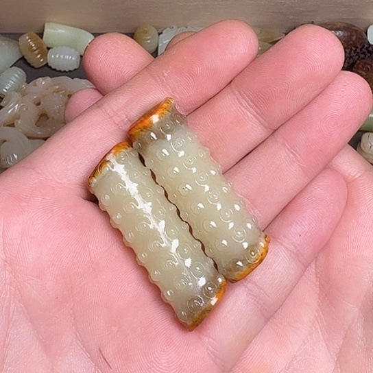 菜***菜和田玉（糖玉）未镶嵌颈饰