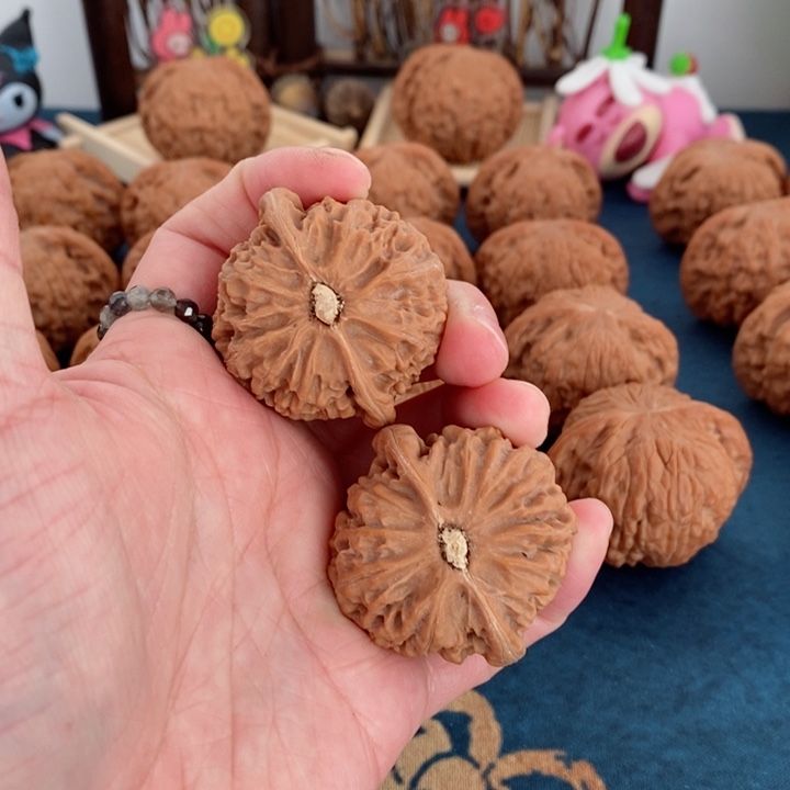 文玩核桃把件宫灯40