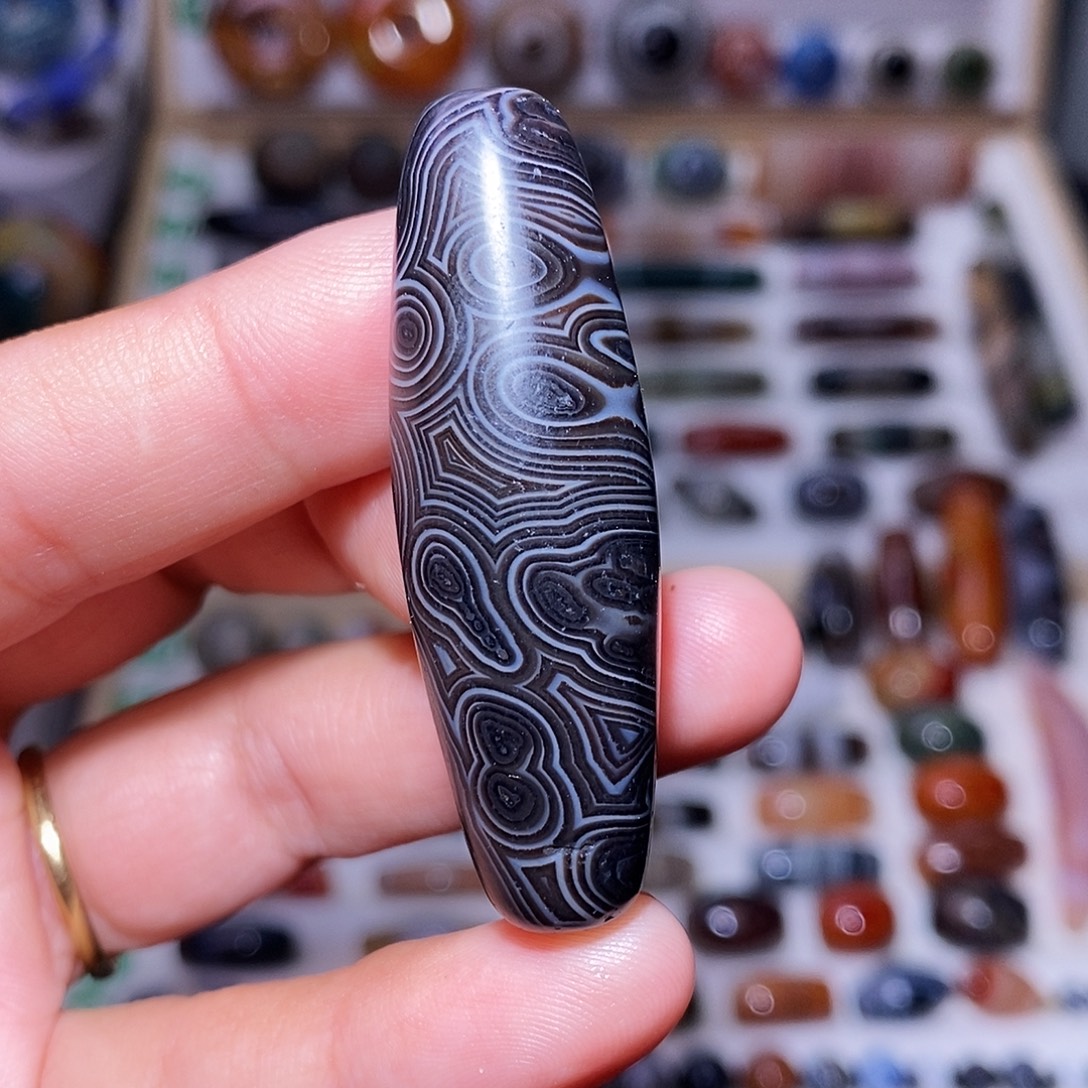 玛瑙未镶嵌吊坠……