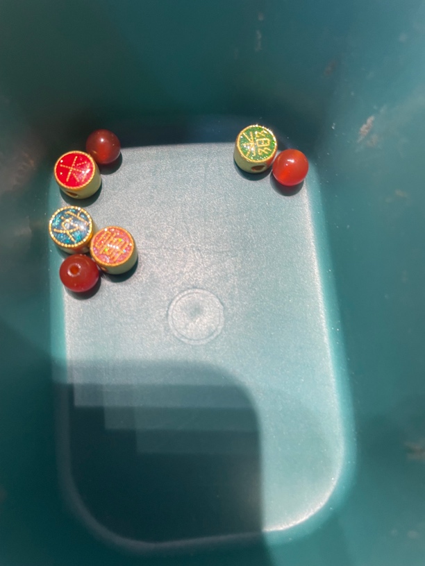                足金a4    加 玛 瑙