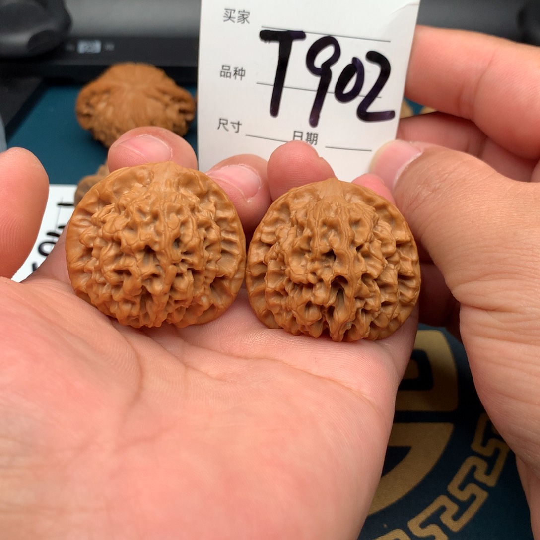 文玩核桃把件39.5全品秦闷902