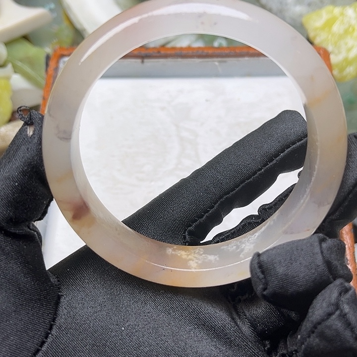 未镶嵌手镯和田玉64