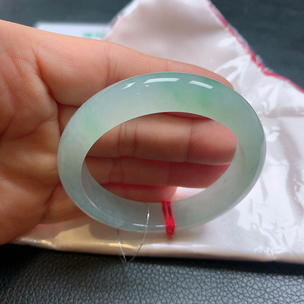 53圈缅甸天然A货翡翠玉手镯冰透绿色浅绿女款女士少女飘绿翡翠色