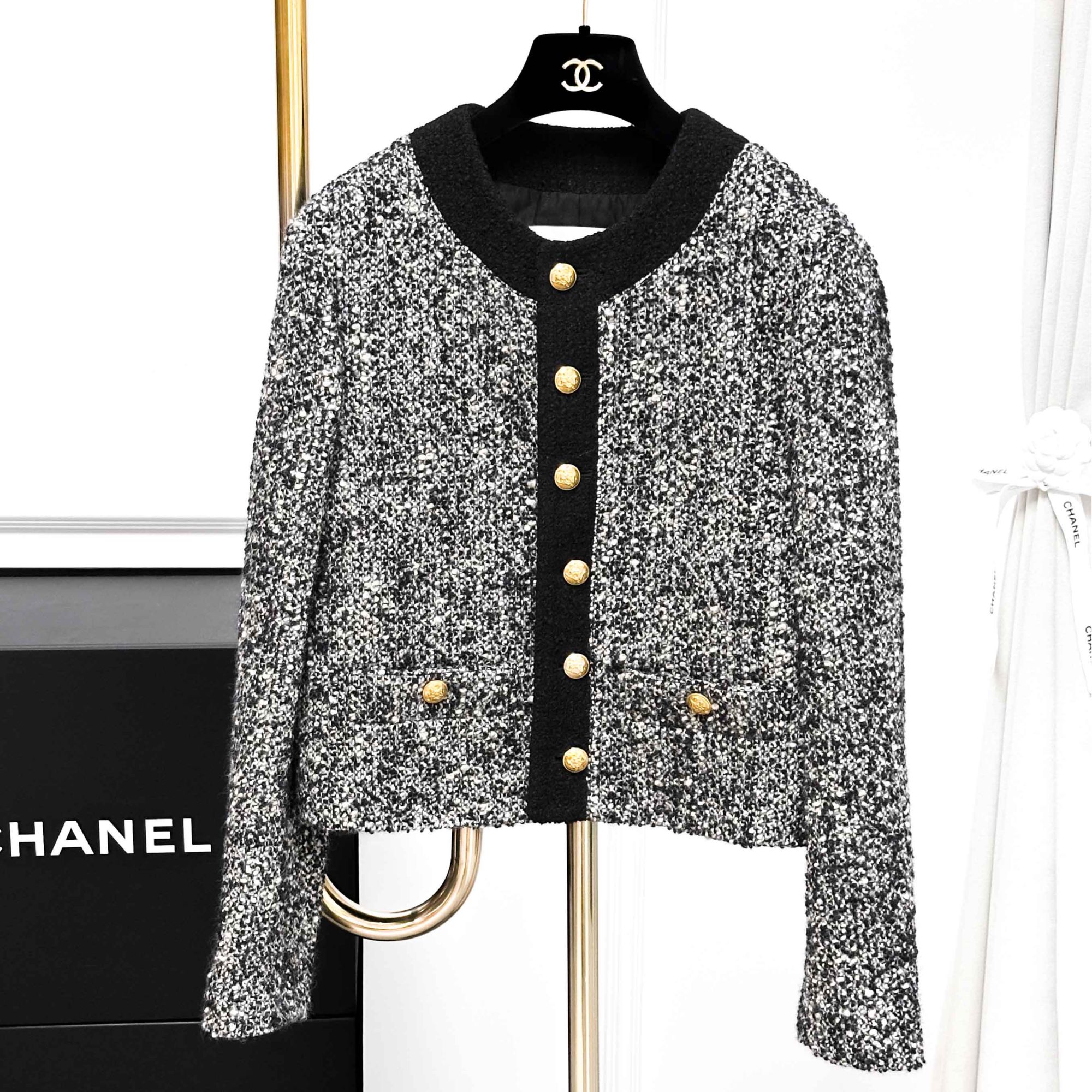 99新 Celine/思琳 36码 黑白混色拼黑色边 金扣 圆领 编织 外套