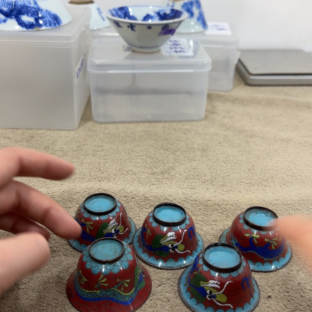 瓷片非常好看漂亮的物品 