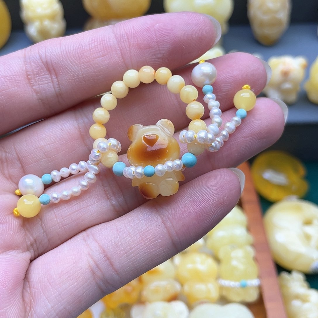 琥珀裸石未镶嵌蜜蜡