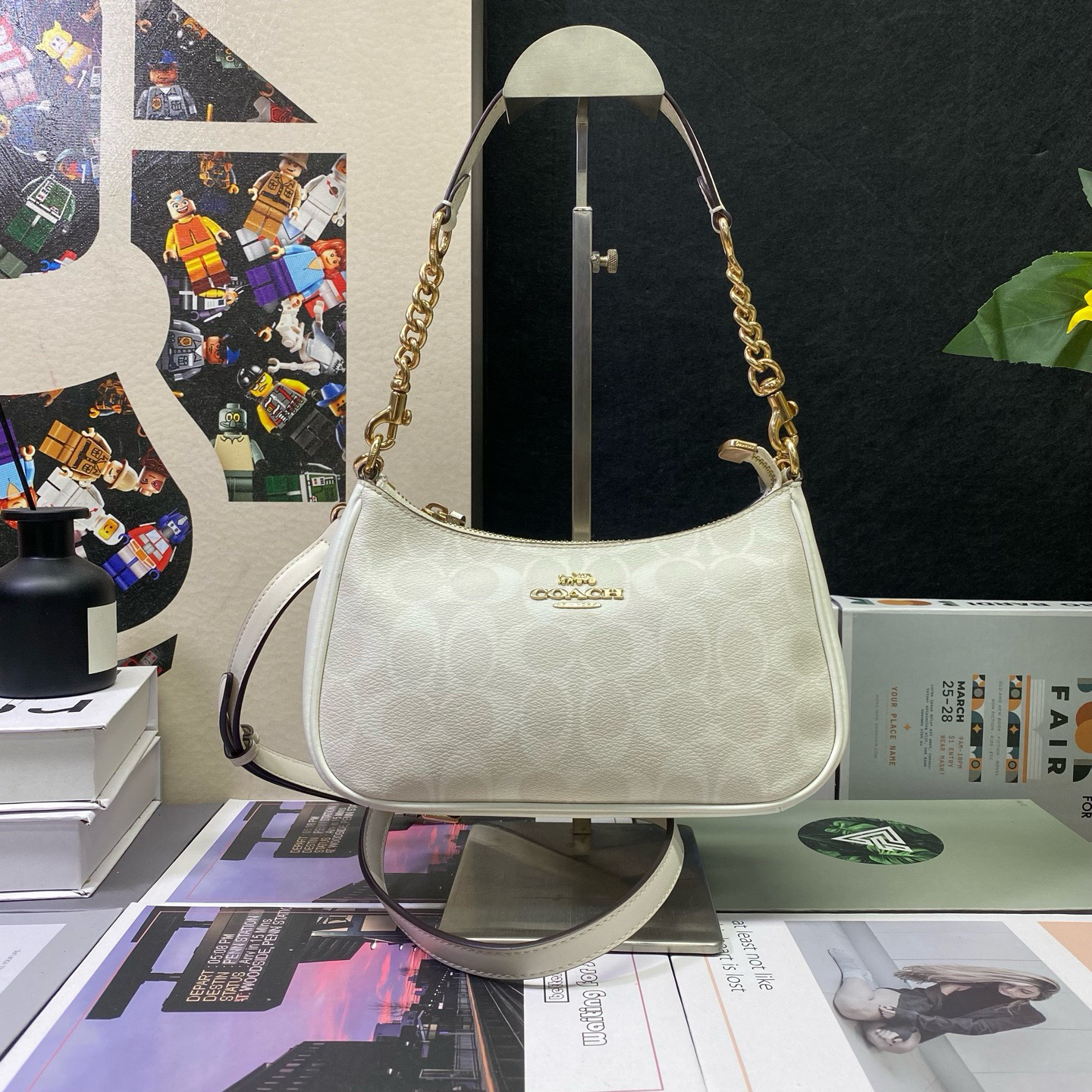 95新 COACH/蔻驰 22662斜挎包24*13