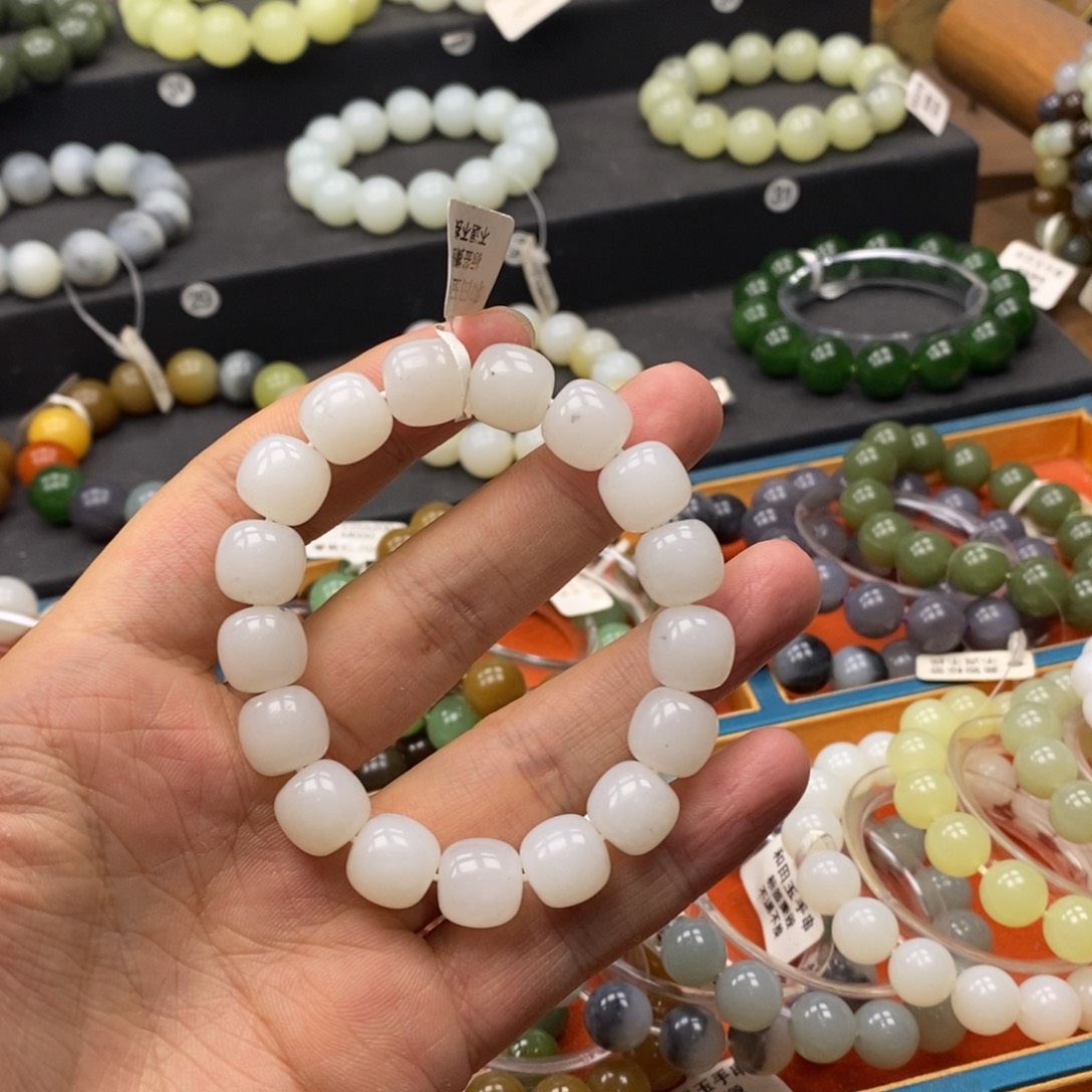 和田玉未镶嵌手链