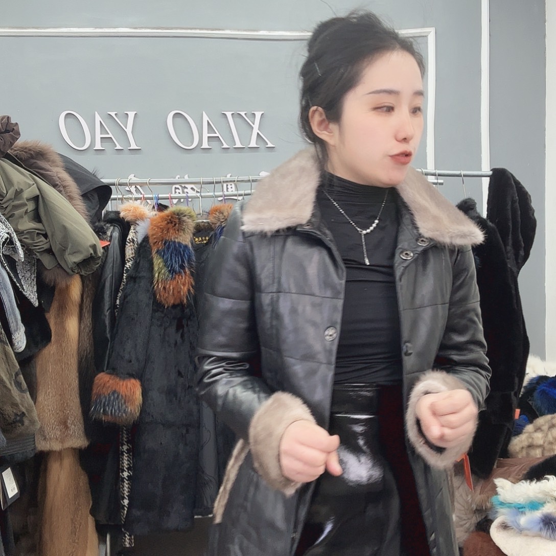 姚小妖家高端皮草