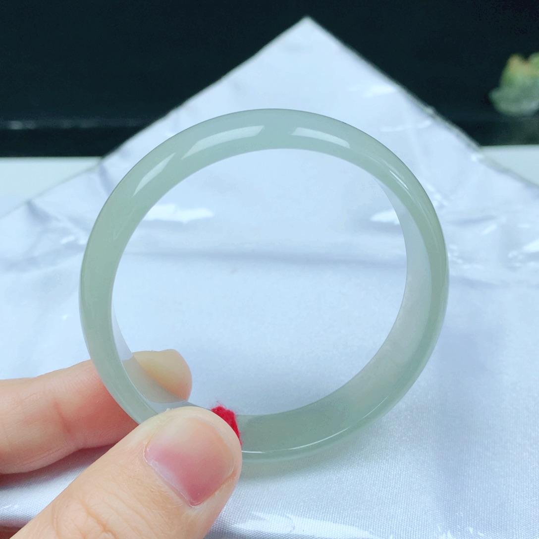 未镶嵌手镯翡翠50