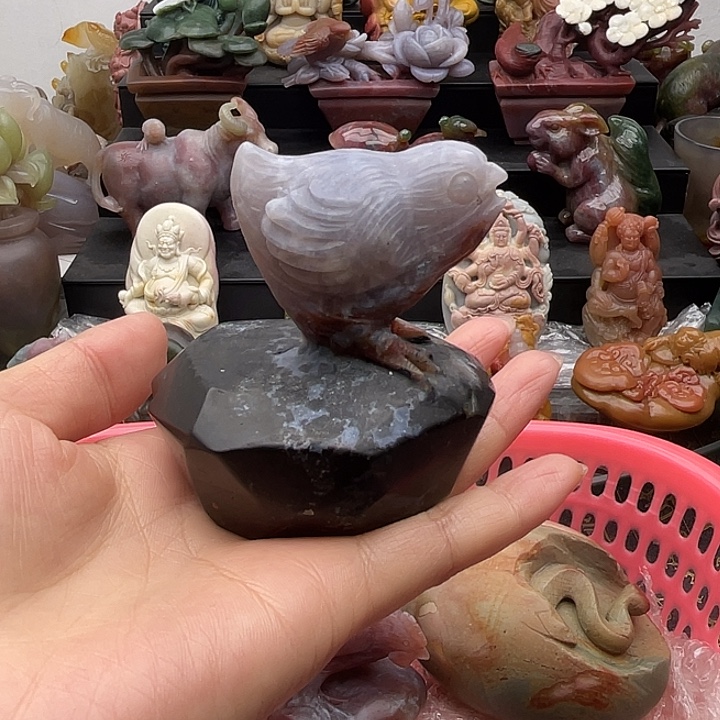 石英质玉未镶嵌摆件