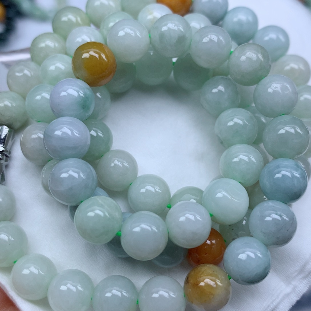 翡翠颈饰未镶嵌手串