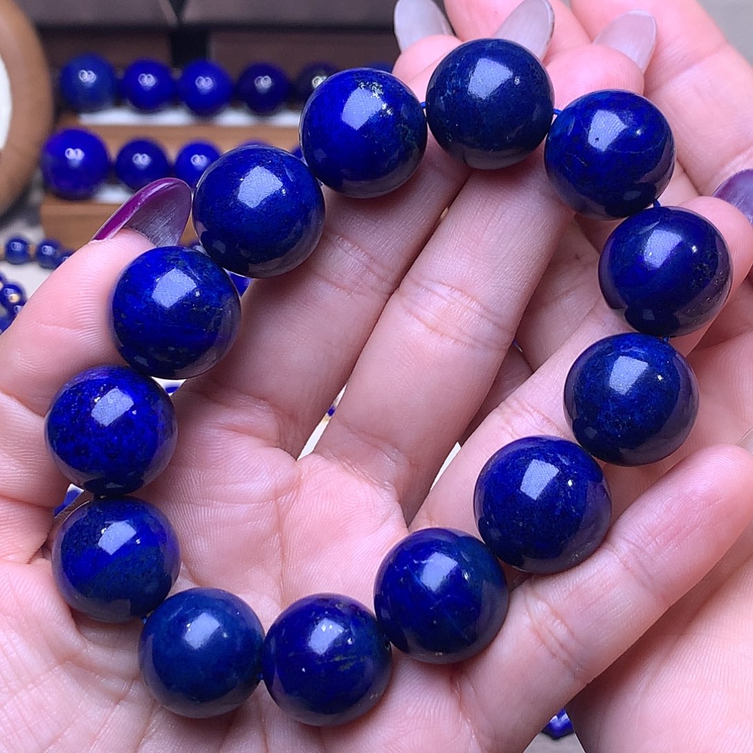 青金石未镶嵌18.8m顶品