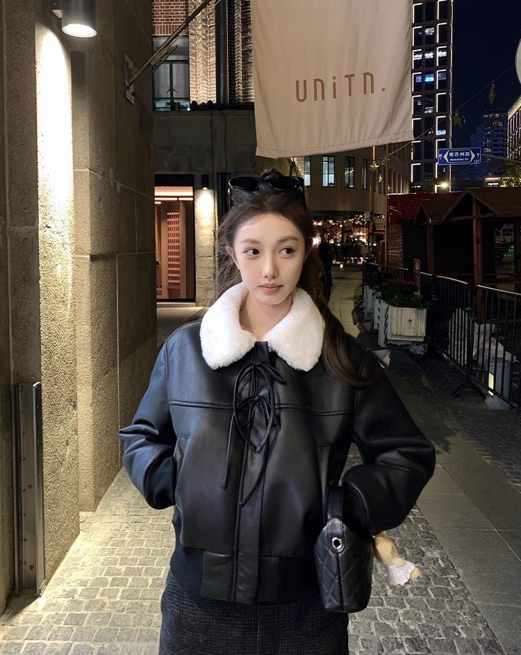 冬季黑色机车服夹克加厚加绒黑色皮衣外套女