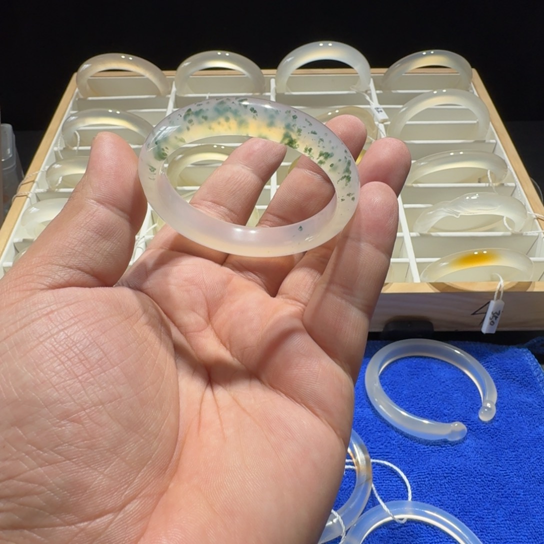 玛瑙/玉髓合金手镯