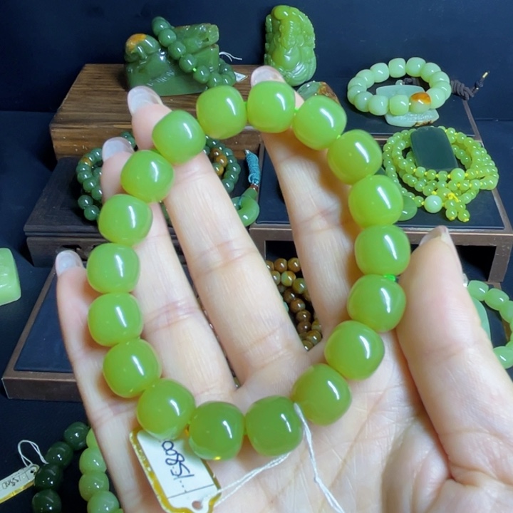 平***云和田玉未镶嵌手链