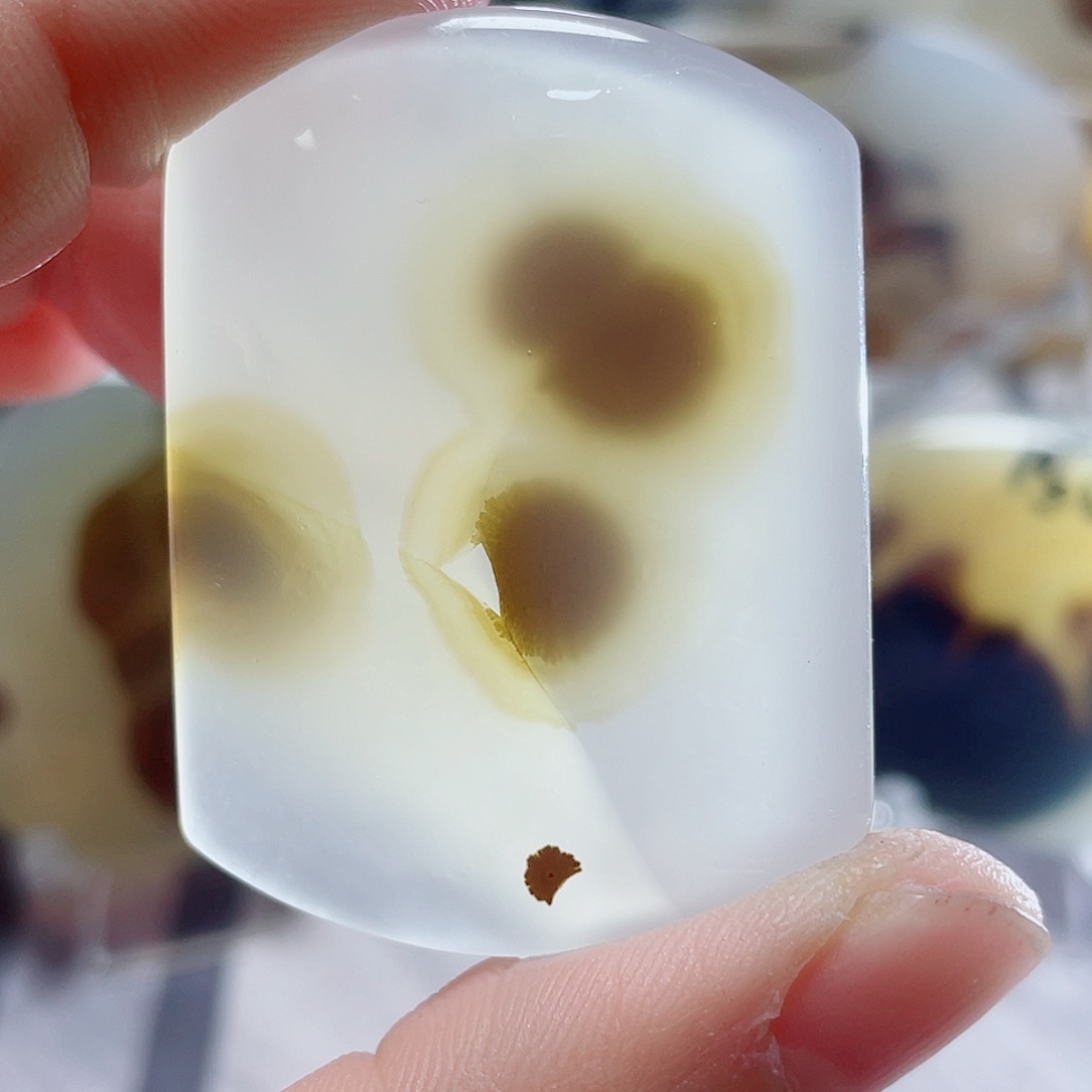 玛瑙/玉髓颈饰合金