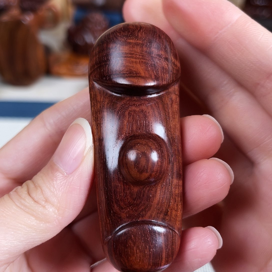 黄花梨/降香黄檀把件