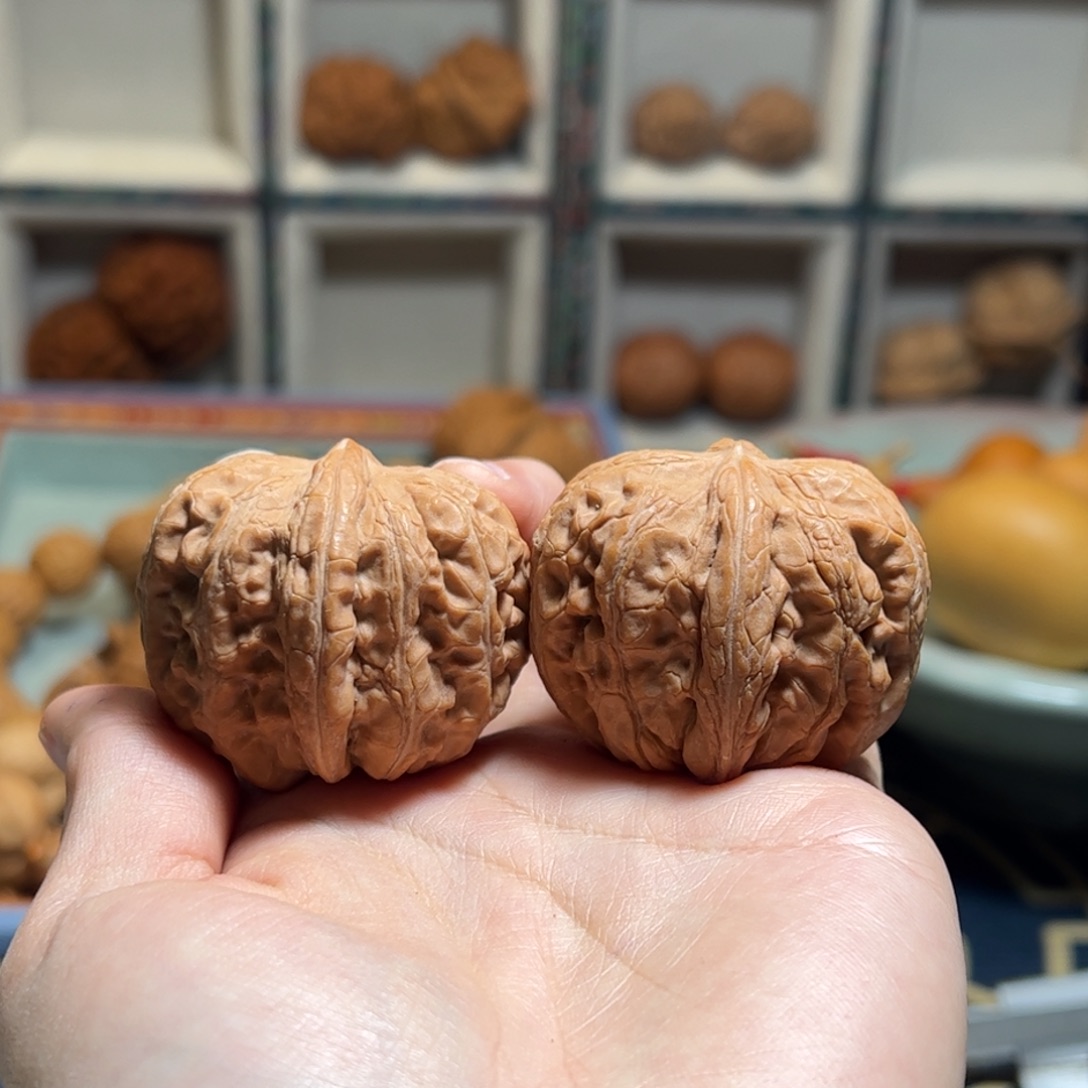 桃核把件42全品元宝