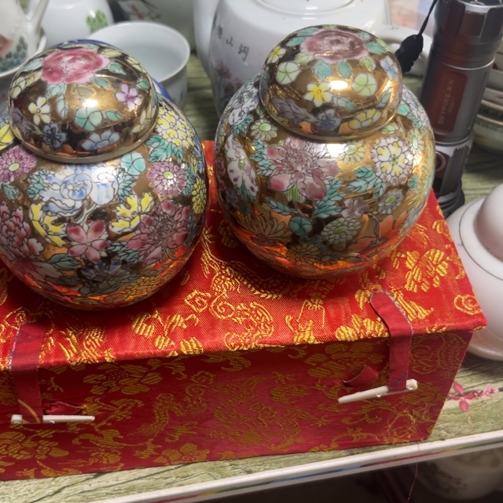 全品一对百花罐子